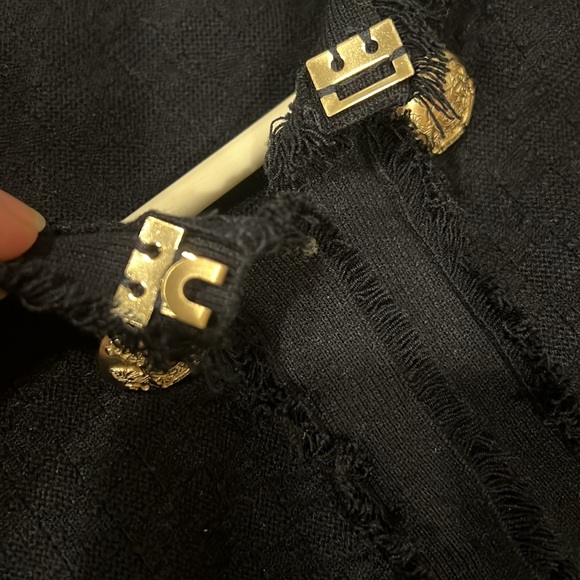 Nwt carlisle New York button front knit sweater size small - Picture 4 of 6